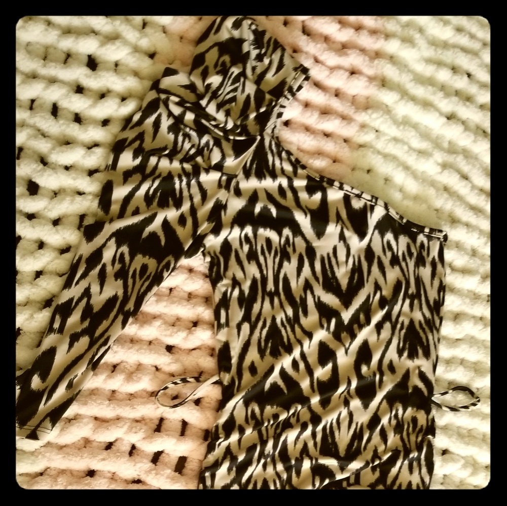 One shoulder light pencil dress